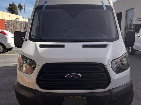 Used 2019 Ford Transit 250 148 High Roof image 2