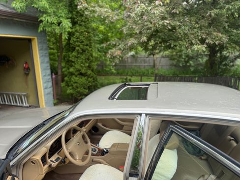 Used 1995 Jaguar XJ6 RWD image 8