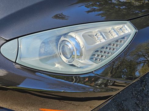 Used 2014 Ferrari California image 12