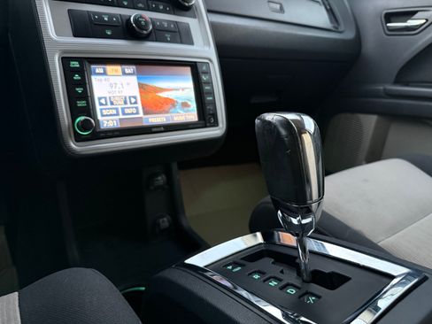 Used 2009 Dodge Journey SXT w/ Rear Seat Video Group image 15