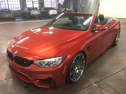 Used 2016 BMW M4 Convertible image 1