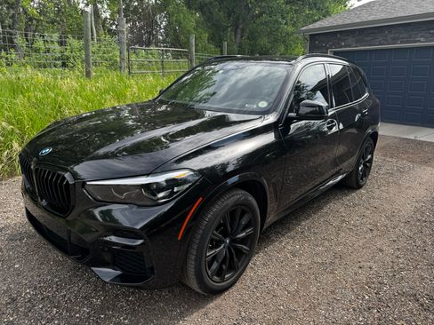 Used 2022 BMW X5 xDrive45e w/ M Sport Package AWD/4WD image 2