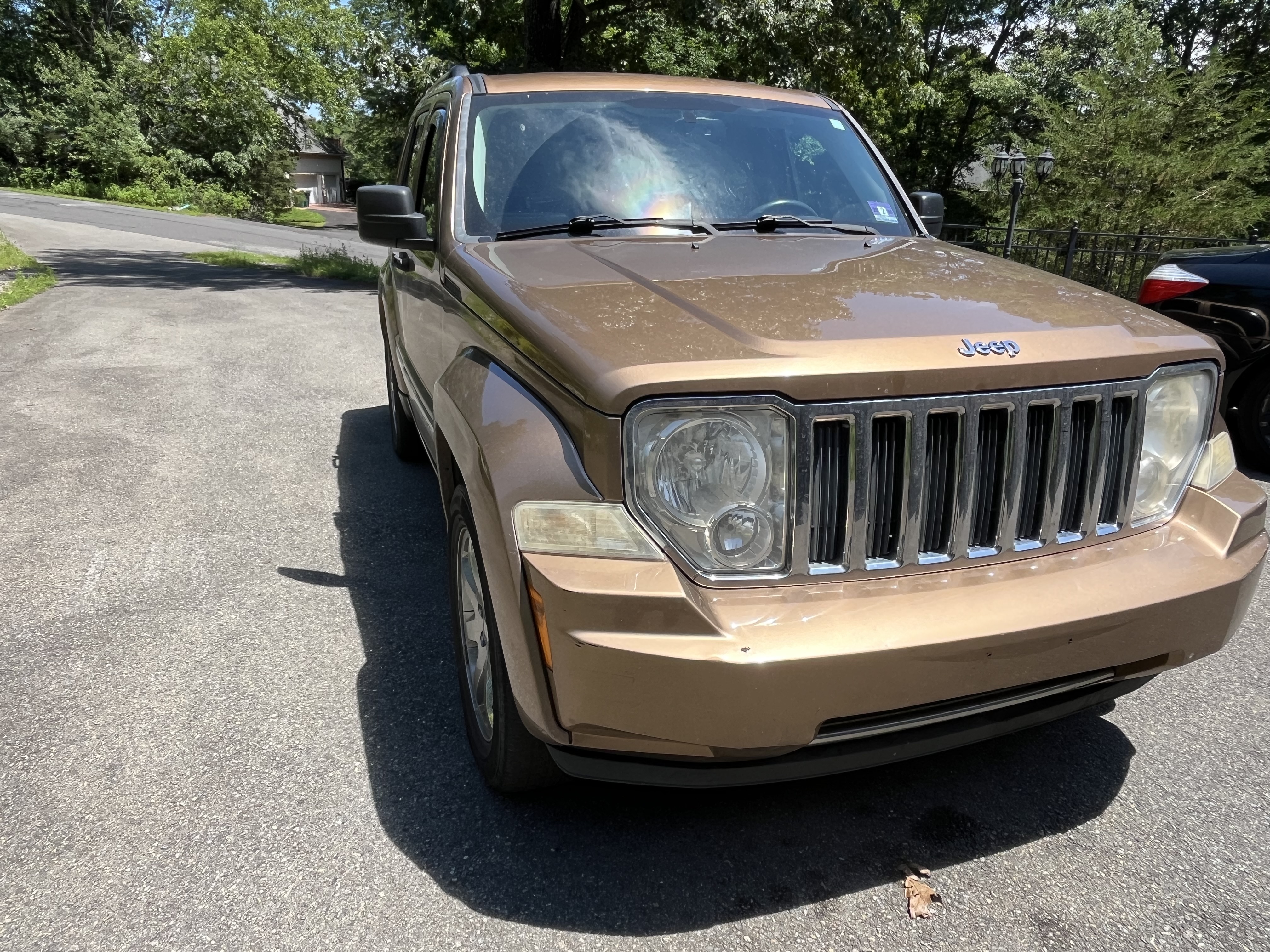 Used 2012 Jeep Liberty Limited w/ Tire & Wheel Group AWD/4WD image 4