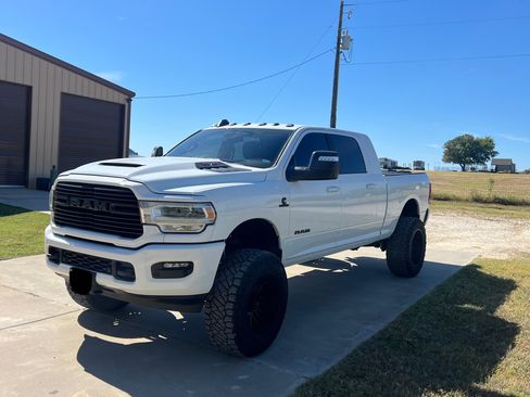 Used 2023 RAM 2500 Laramie image 3