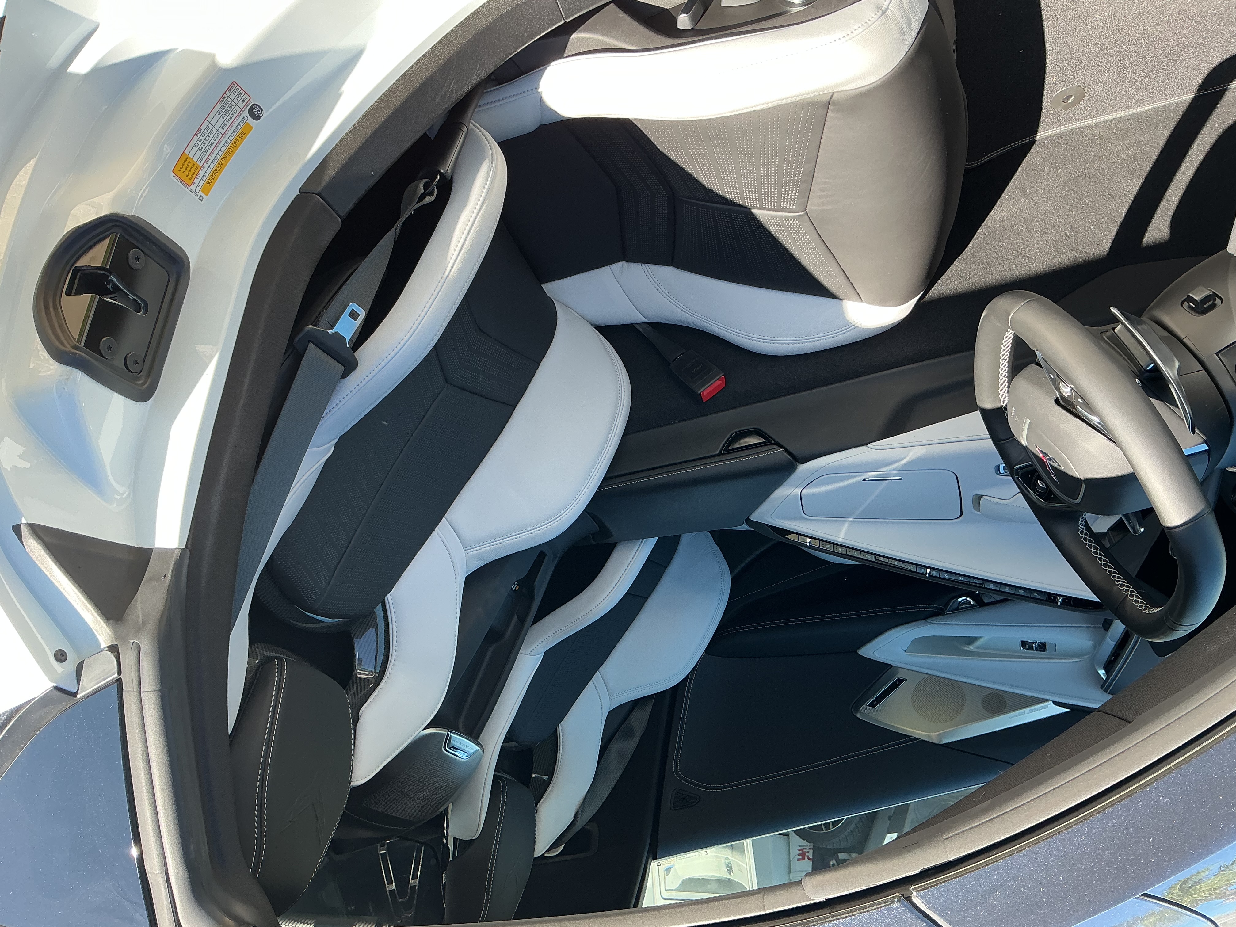 Used 2021 Chevrolet Corvette Stingray Preferred Cpe w/ Z51 Performance Package RWD image 11
