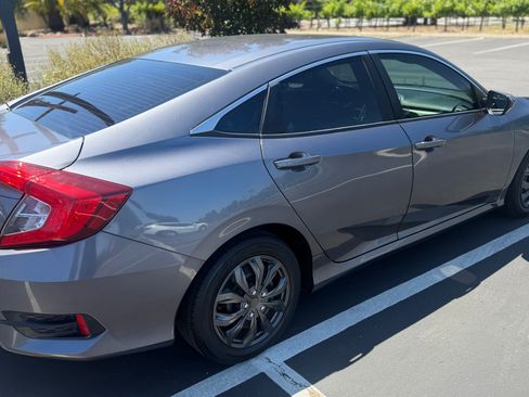 Used 2020 Honda Civic LX image 2