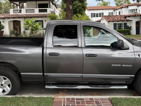 Used 2002 Dodge Ram 1500 Truck 2WD Quad Cab image 2