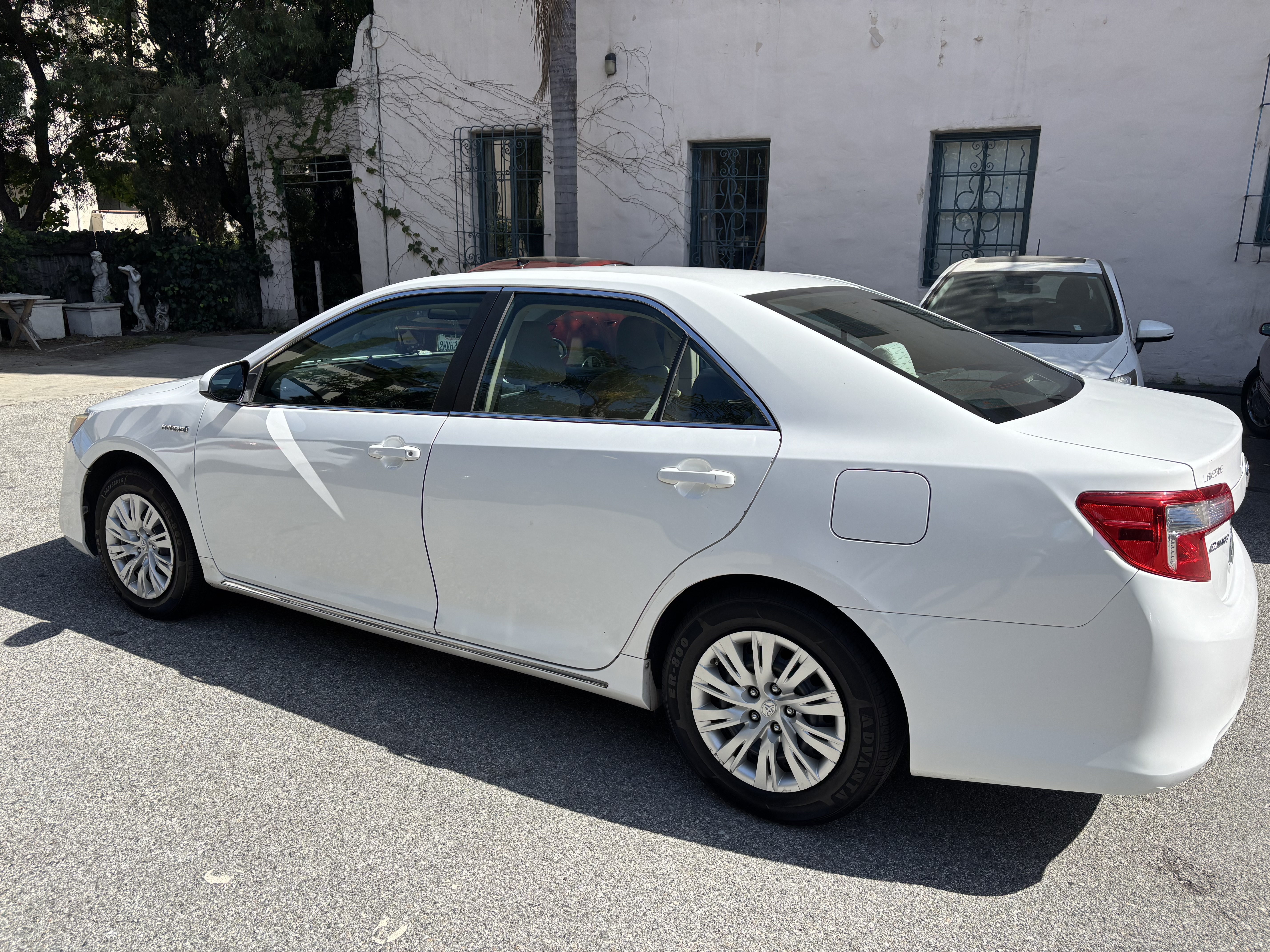 Used 2013 Toyota Camry LE FWD image 4