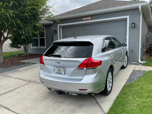 Used 2011 Toyota Venza FWD image 5