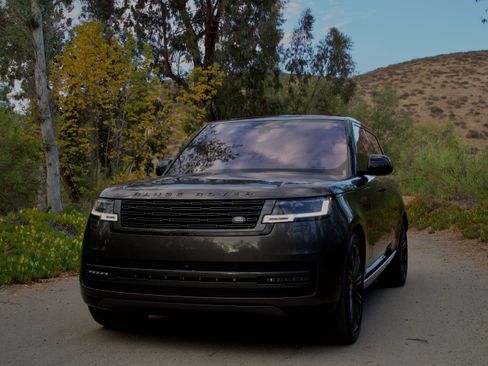 Used 2022 Land Rover Range Rover Long Wheelbase First Edition AWD/4WD image 4