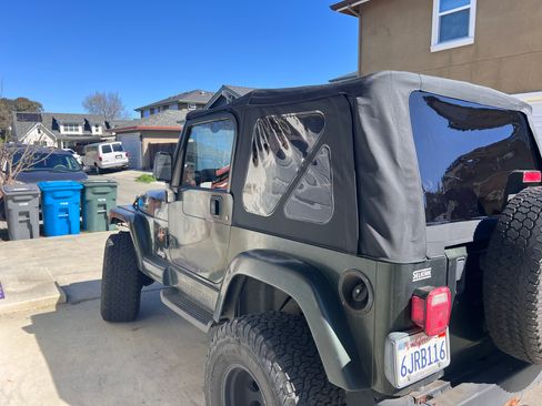 Used 1998 Jeep Wrangler Sahara AWD/4WD image 29