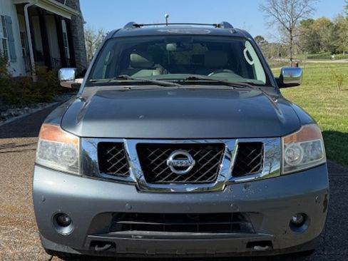 Used 2010 Nissan Armada Platinum w/ Captain Seat Pkg image 4