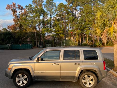 Used 2015 Jeep Patriot Sport w/ Power Value Group image 6