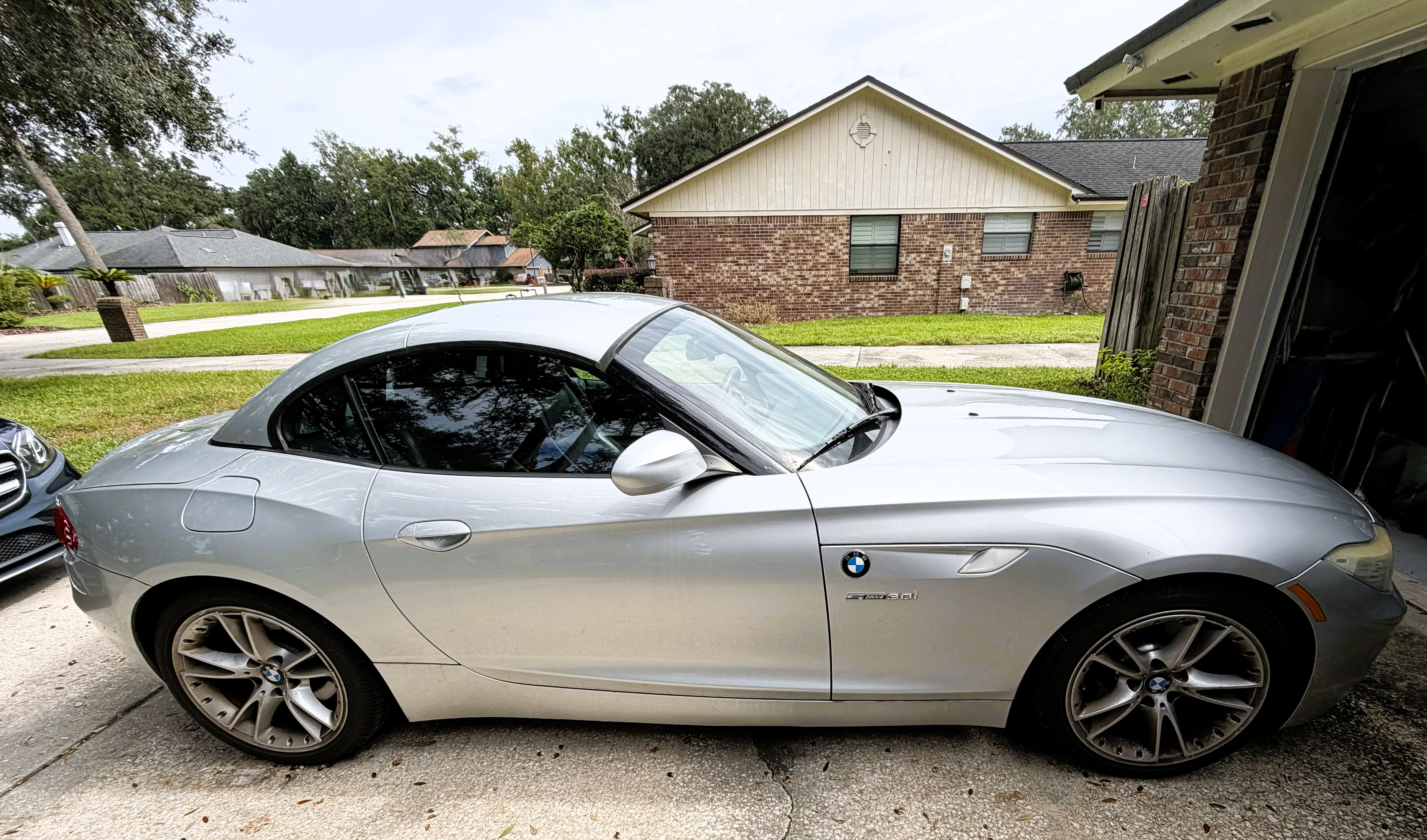 Used 2009 BMW Z4 sDrive30i RWD image 6