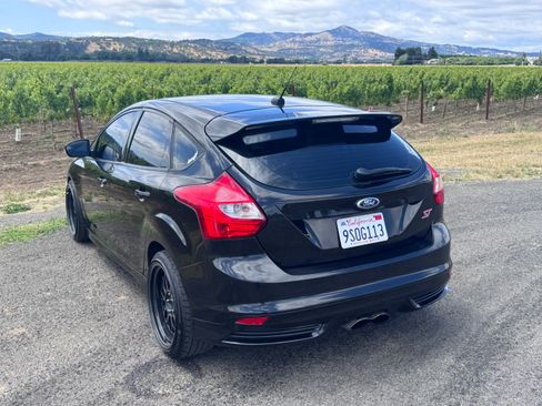 Used 2013 Ford Focus ST FWD image 5