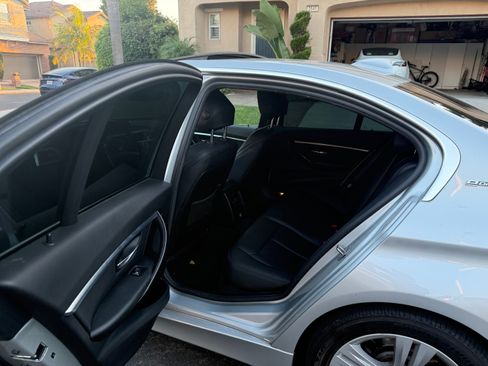 Used 2018 BMW 330e w/ Convenience Package image 13