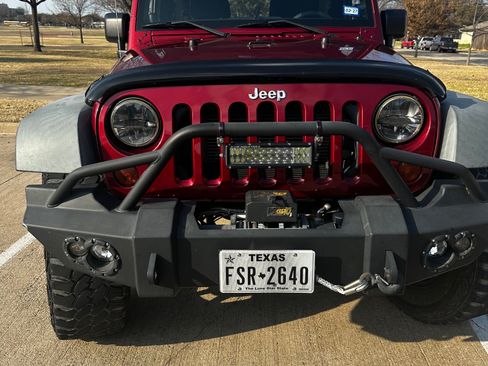 Used 2012 Jeep Wrangler Sport image 6