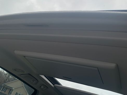 Used 2012 Toyota Sienna Limited w/ Entertainment Pkg image 10