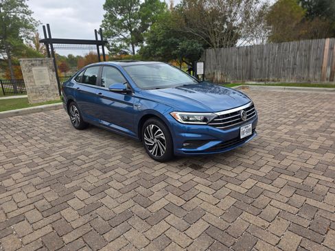 Used 2021 Volkswagen Jetta SEL Premium image 8