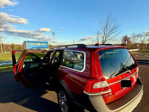 Used 2014 Volvo XC70 3.2 Platinum image 10