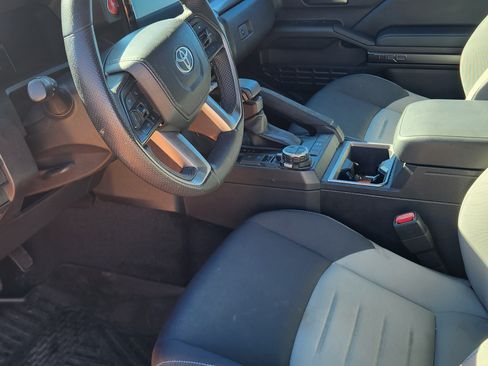 Used 2024 Toyota Tacoma TRD Off-Road image 12