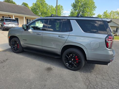 Used 2023 Chevrolet Tahoe RST w/ Sport Performance Package image 2