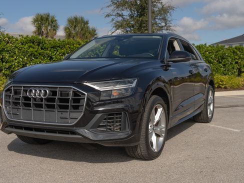 Used 2019 Audi Q8 Premium Plus w/ Premium Plus image 5