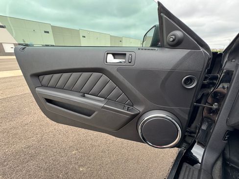 Used 2012 Ford Mustang GT Premium RWD image 13
