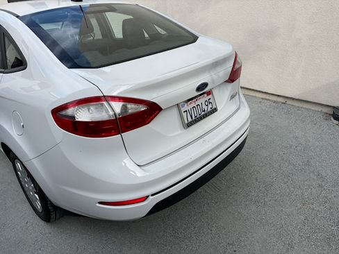 Used 2016 Ford Fiesta S FWD image 5