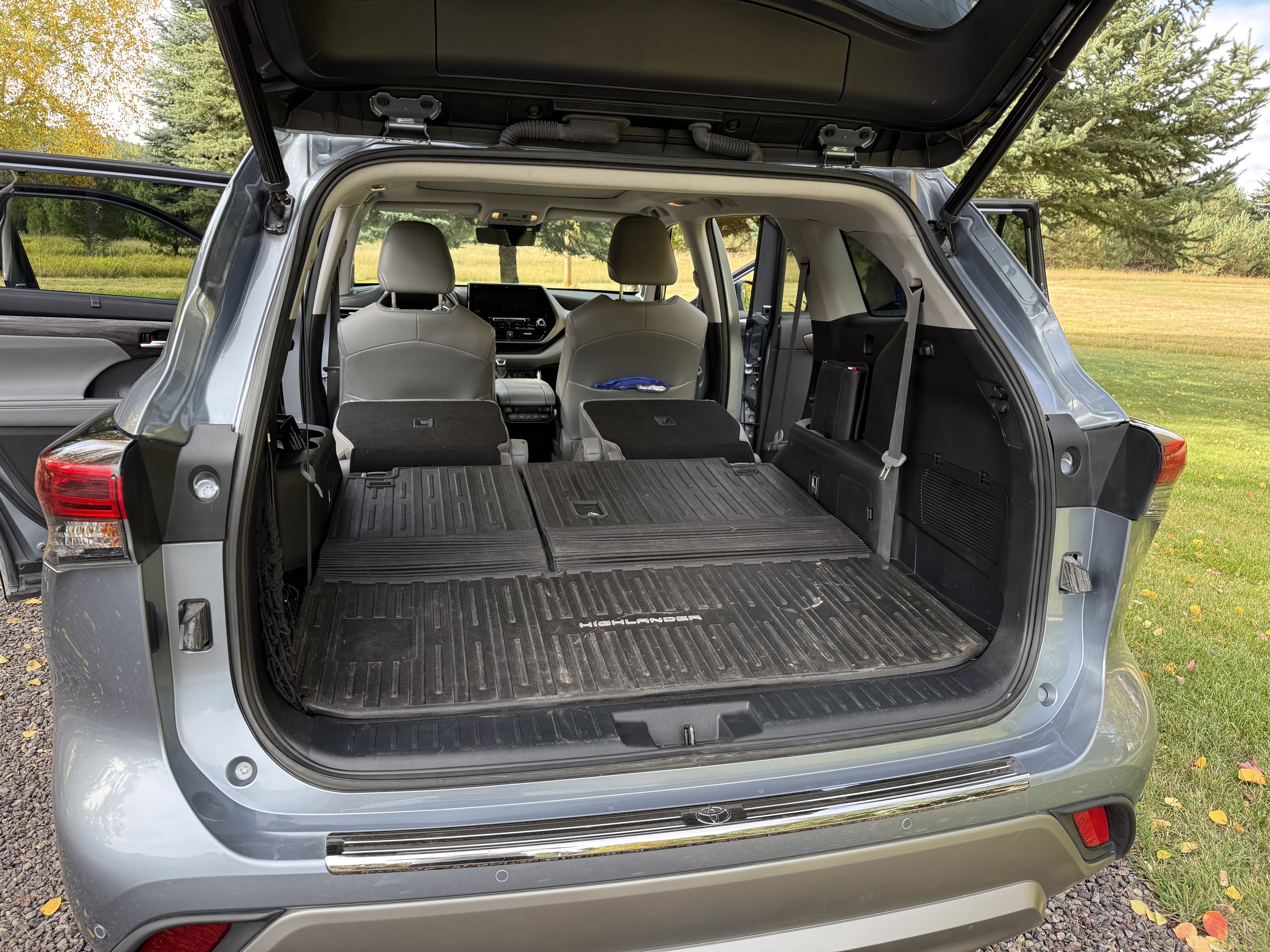 Used 2022 Toyota Highlander Platinum AWD/4WD image 11