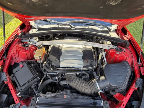 Used 2017 Chevrolet Camaro SS image 4