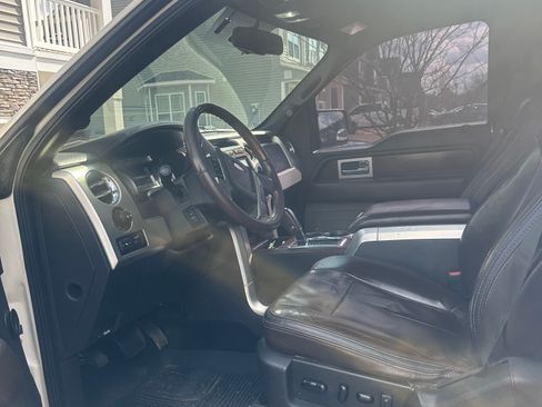 Used 2009 Ford F150 Platinum image 2