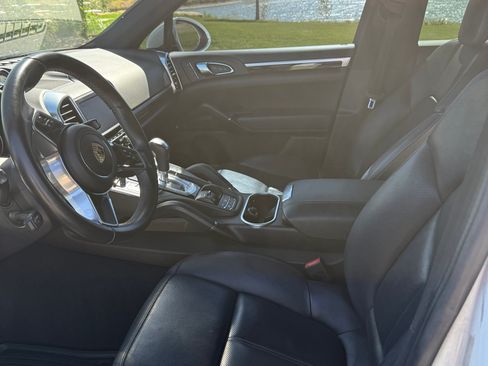 Used 2016 Porsche Cayenne S AWD/4WD image 15