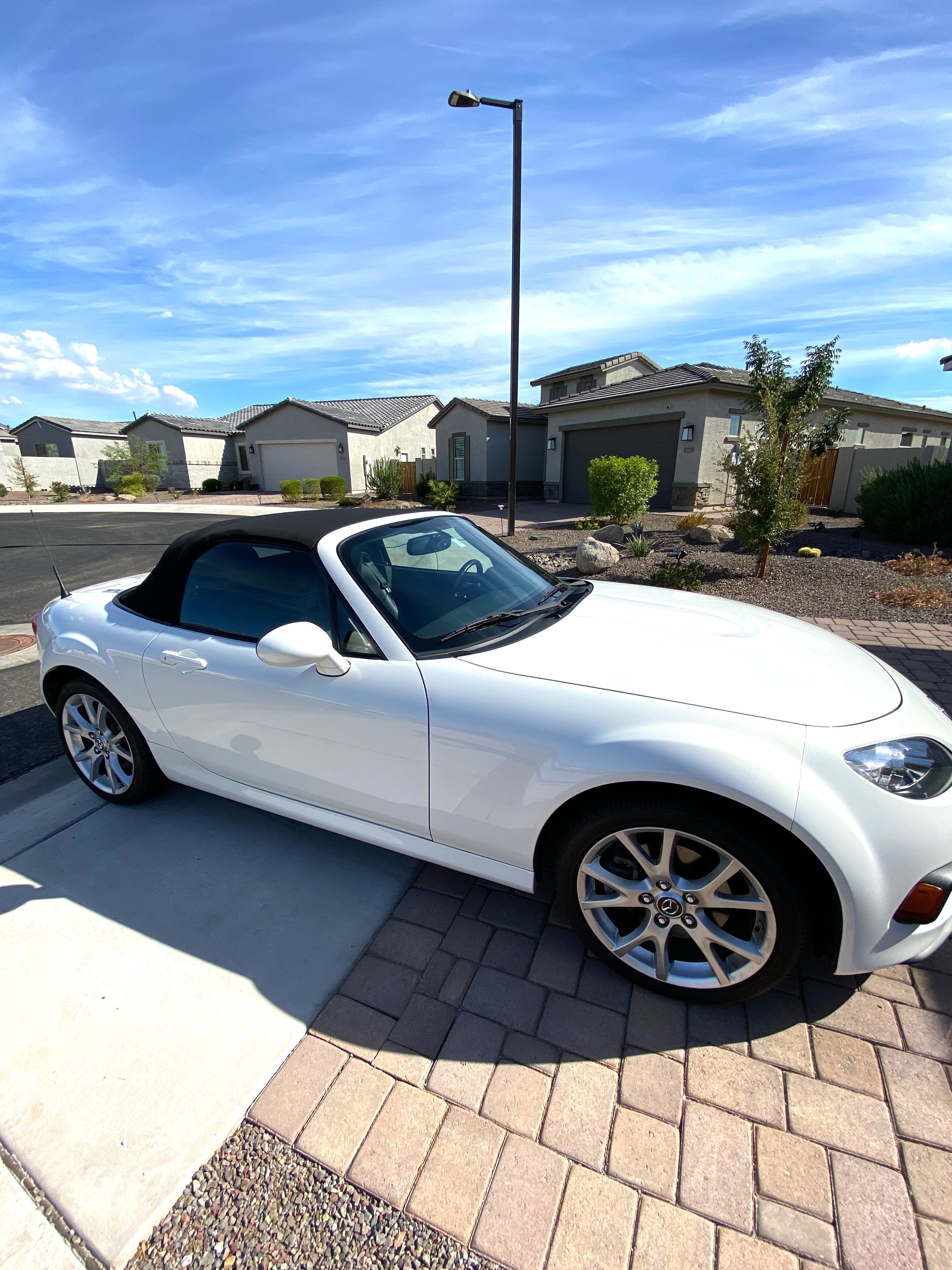Used 2014 MAZDA MX-5 Miata Grand Touring w/ Premium Package RWD image 1