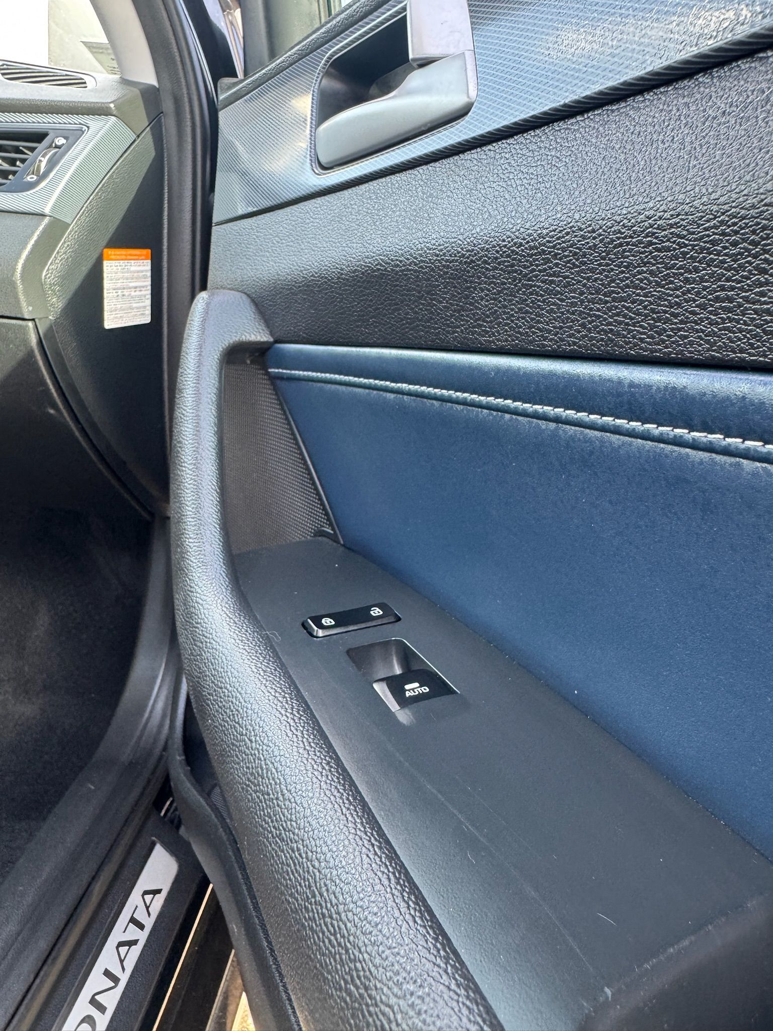 Used 2018 Hyundai Sonata Limited w/ Ultimate Package 02 FWD image 17