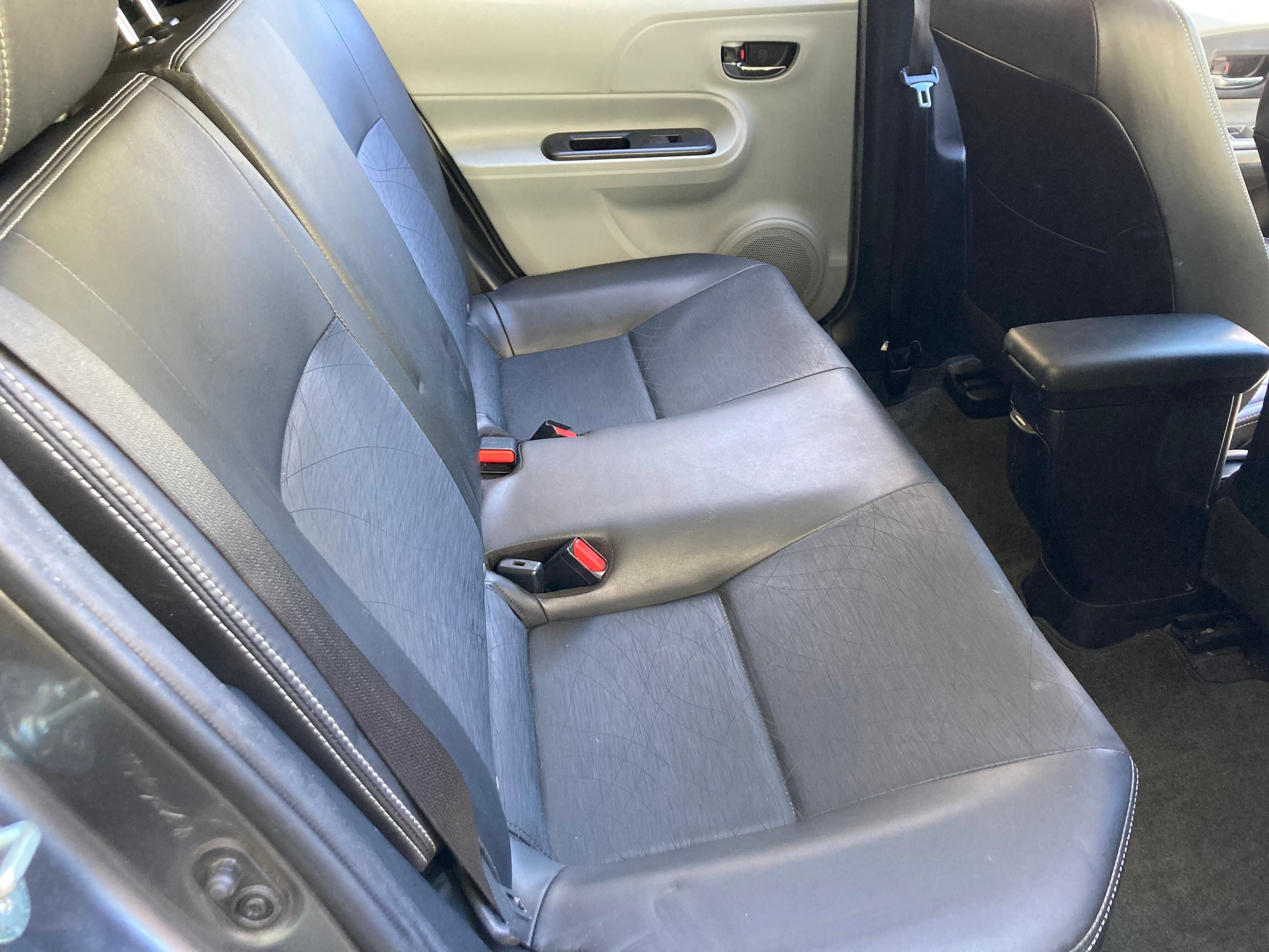Used 2012 Toyota Prius C Four FWD image 5