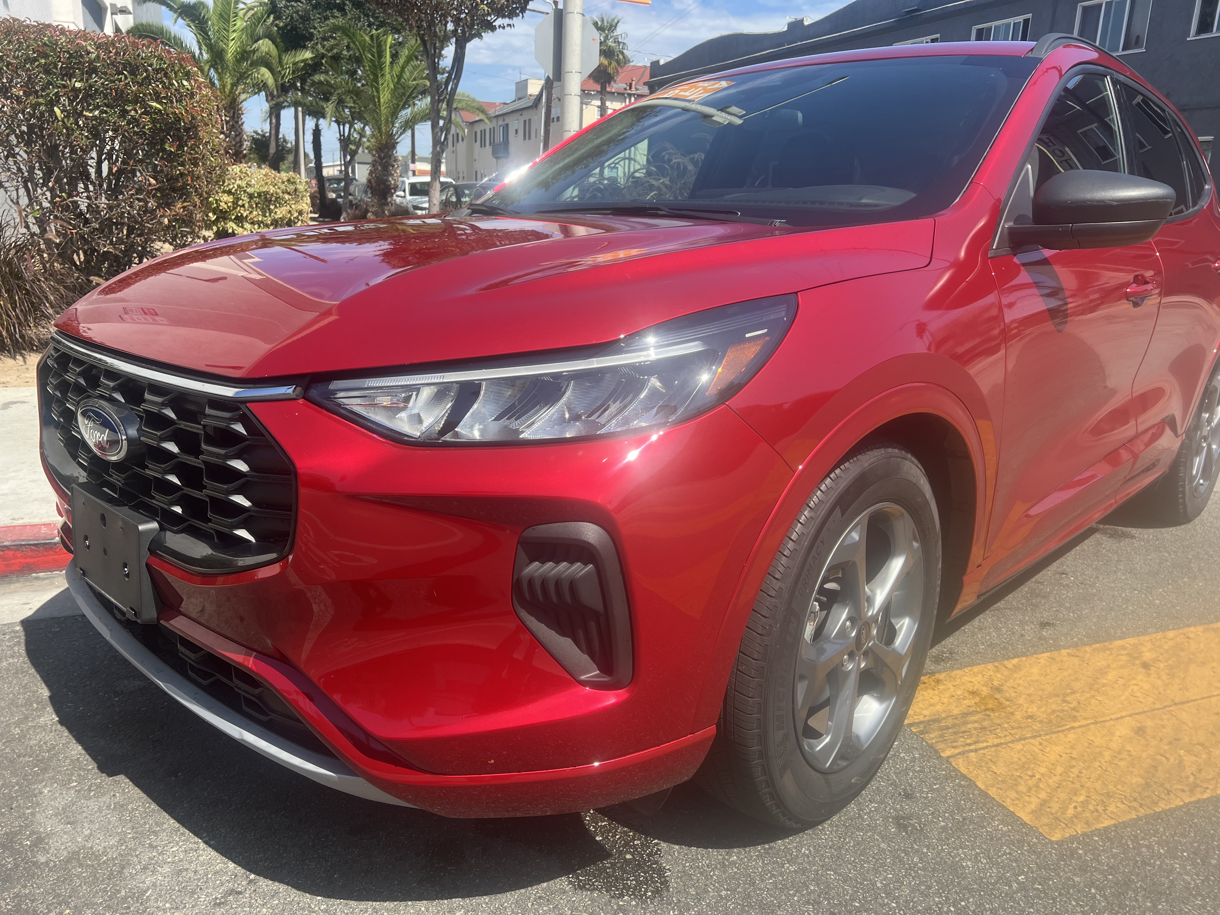 Used 2023 Ford Escape ST-Line w/ Tech Pack #1 FWD image 1