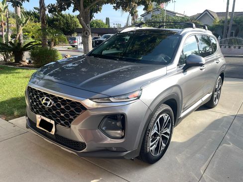 Used 2019 Hyundai Santa Fe SEL w/ Cargo Package image 10