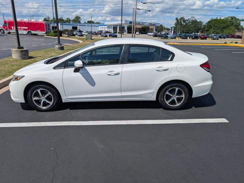 Used 2015 Honda Civic SE image 1