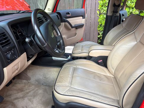 Used 2008 HUMMER H3 Alpha AWD/4WD image 10