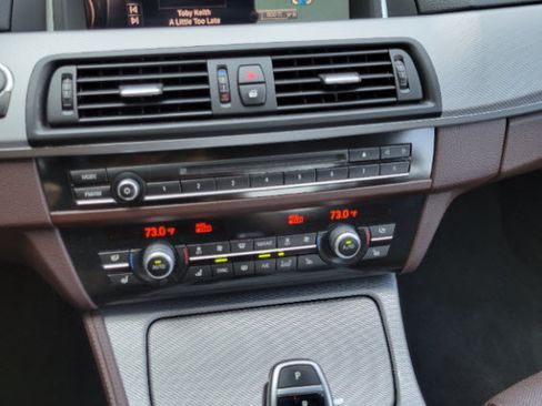 Used 2016 BMW 535i xDrive 535i xDrive Sedan 4D image 9