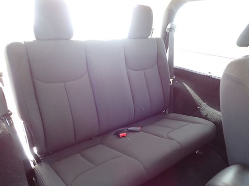 Used 2015 Jeep Wrangler Sport image 21