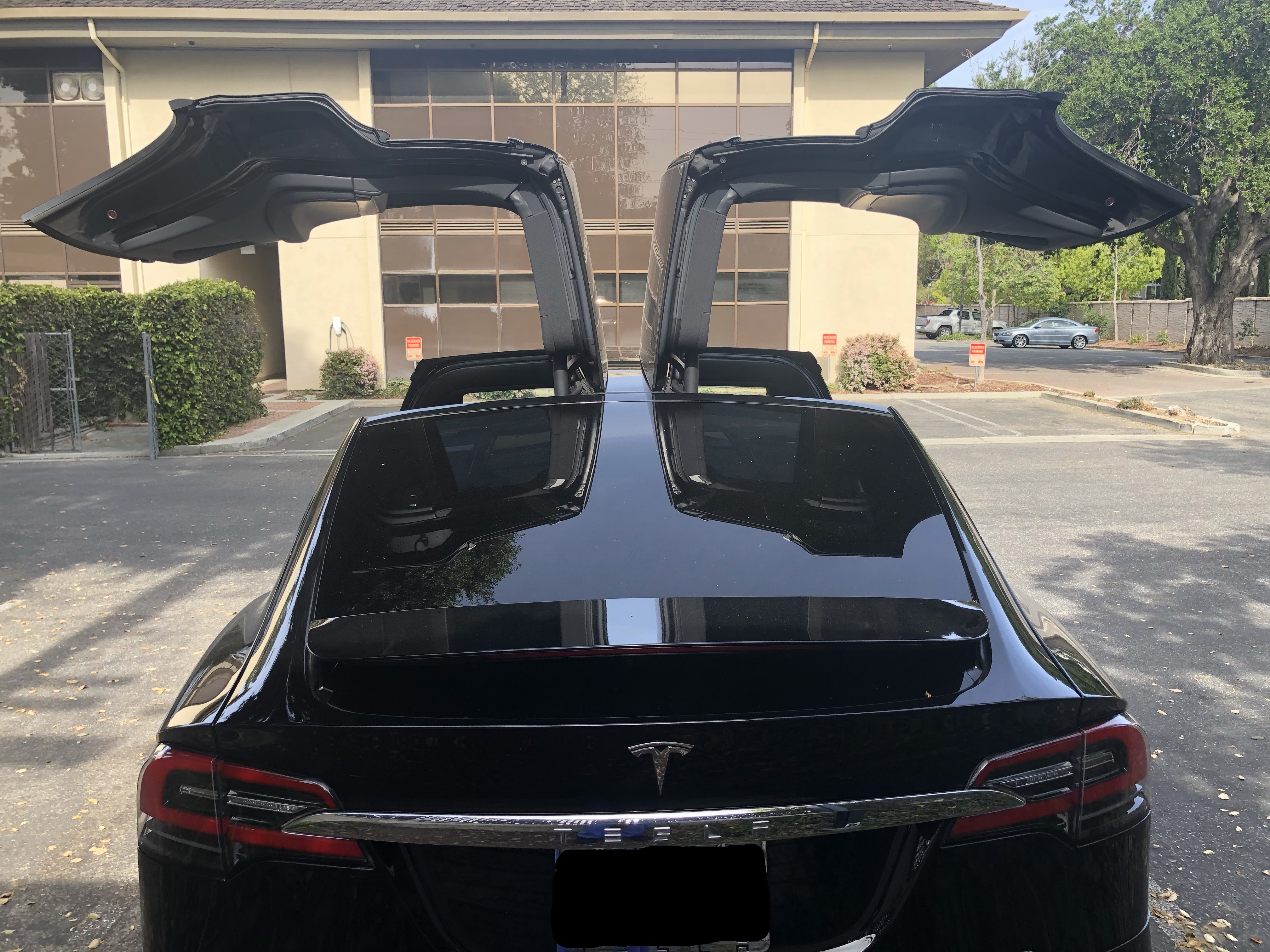 Used 2016 Tesla Model X 75D AWD/4WD image 1