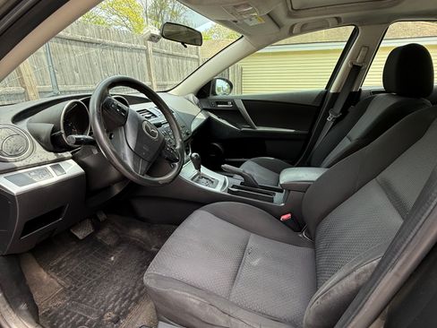 Used 2010 MAZDA MAZDA3 i Touring FWD image 9