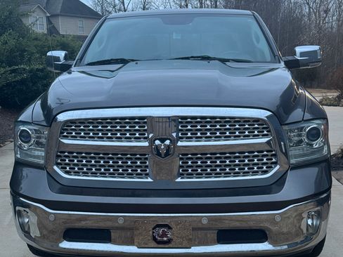 Used 2016 RAM 1500 Laramie w/ Convenience Group image 4