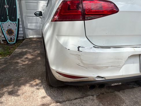 Used 2016 Volkswagen Golf S FWD image 4