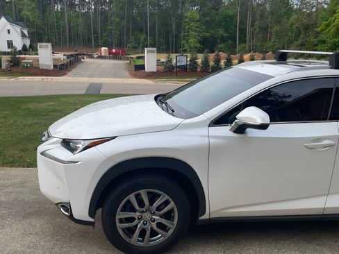 Used 2016 Lexus NX 200t FWD w/ Premium Package image 8