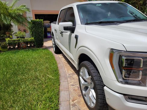 Used 2021 Ford F150 Limited image 6