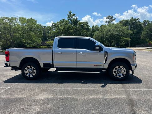 Used 2023 Ford F250 Lariat w/ Tow Technology Package AWD/4WD image 6