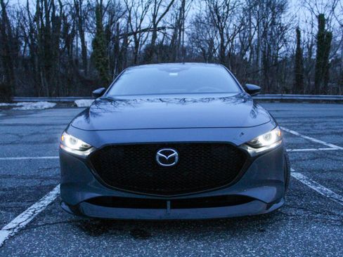 Used 2024 MAZDA MAZDA3 Hatchback w/ Appearance Package image 12